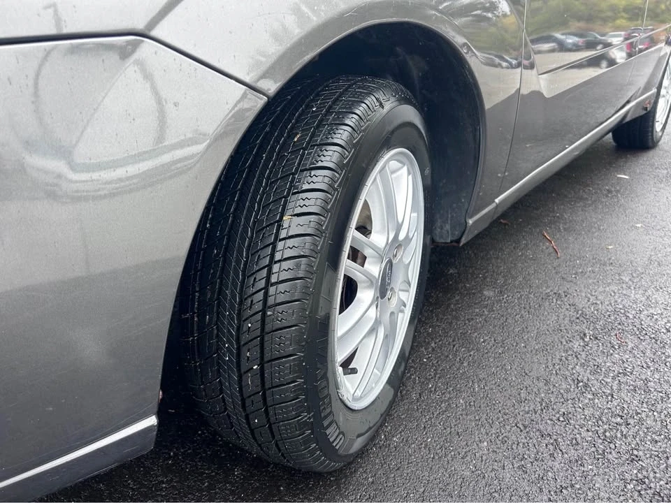 2005 Ford Focus 1st Gen - Image 14 of 20