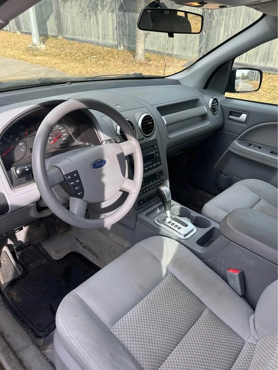2005 Ford Freestyle - Image 7 of 10