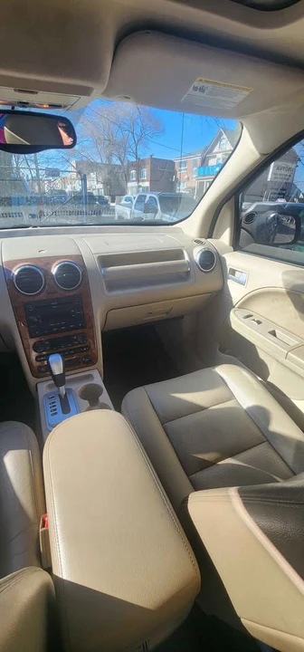 2005 Ford Freestyle - Image 6 of 10