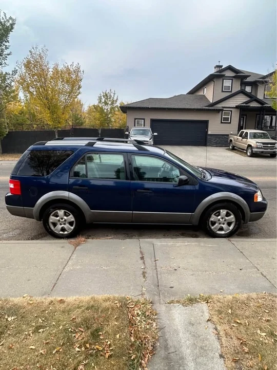 2005 Ford Freestyle - Image 2 of 10