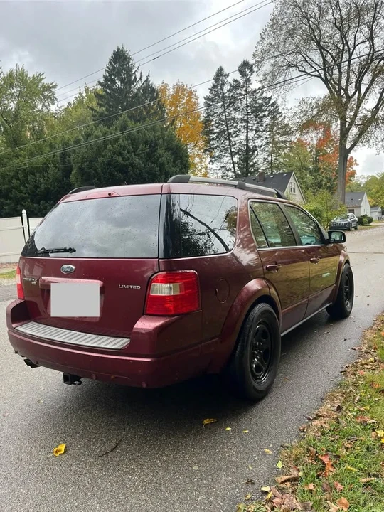 2005 Ford Freestyle - Image 8 of 12