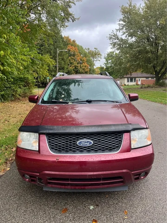 2005 Ford Freestyle - Image 2 of 12