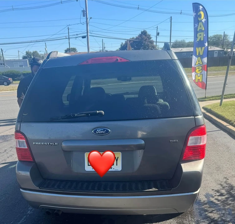 2005 Ford Freestyle - Image 3 of 4