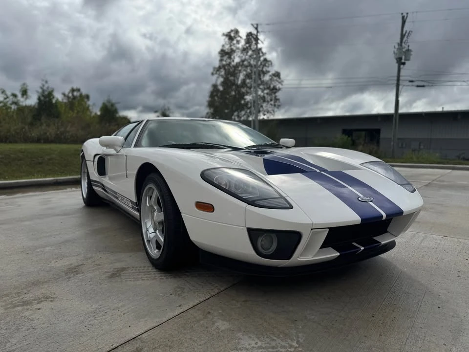2005 Ford GT 1st Gen - Image 2 of 14