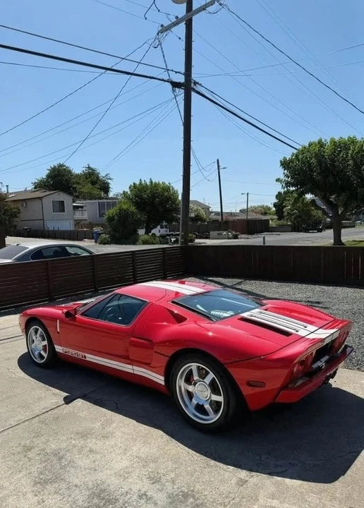 2005 Ford GT 1st Gen - Image 2 of 3