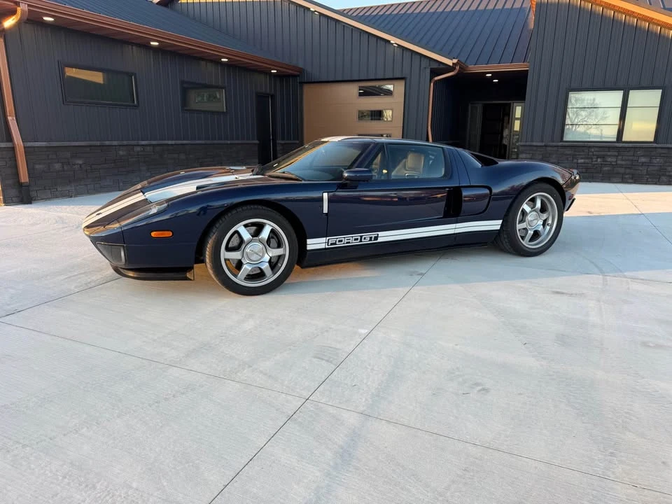 2005 Ford GT 1st Gen - Image 13 of 13