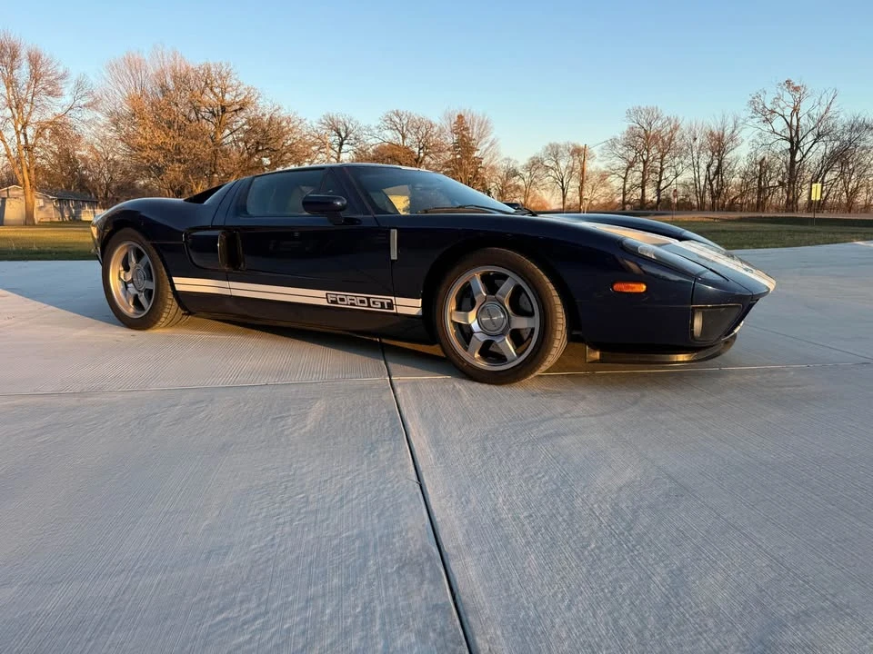 2005 Ford GT 1st Gen - Image 2 of 13