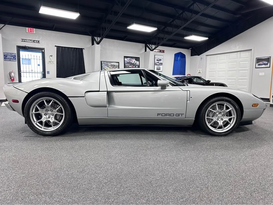 2005 Ford GT 1st Gen - Image 7 of 18