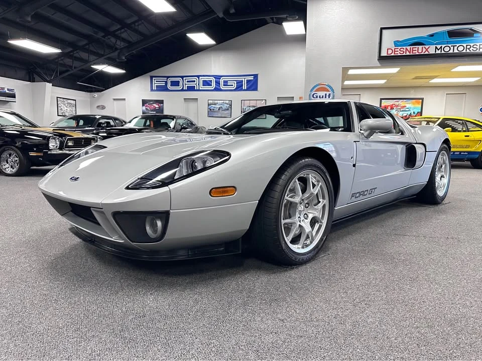 2005 Ford GT 1st Gen - Image 2 of 18