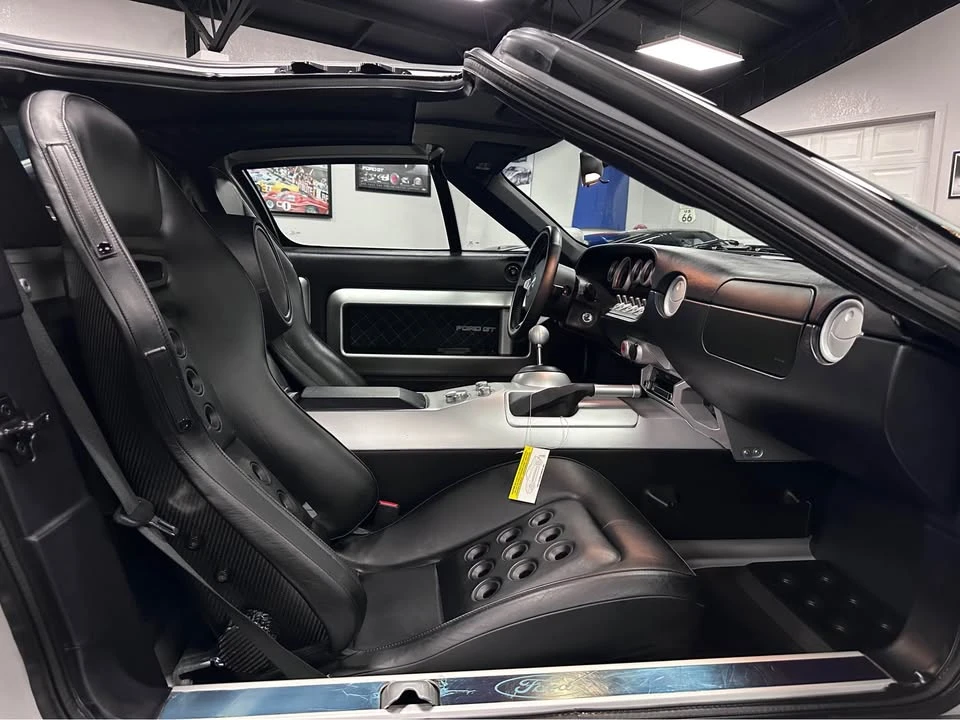 2005 Ford GT 1st Gen - Image 14 of 18
