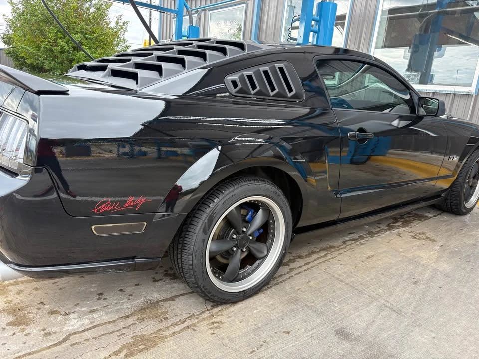 2005 Ford GT 1st Gen - Image 2 of 20