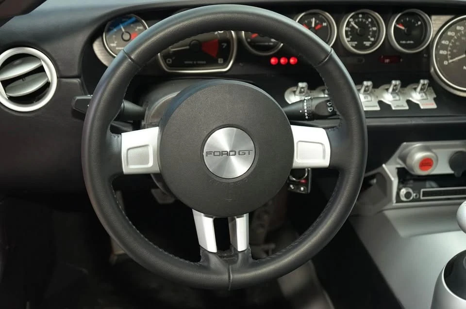 2005 Ford GT 1st Gen - Image 11 of 15