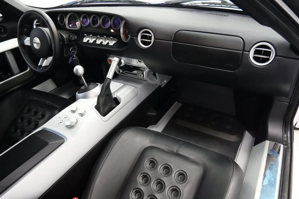 2005 Ford GT 1st Gen - Image 12 of 19