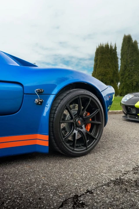 2005 Ford GT 1st Gen - Image 9 of 20