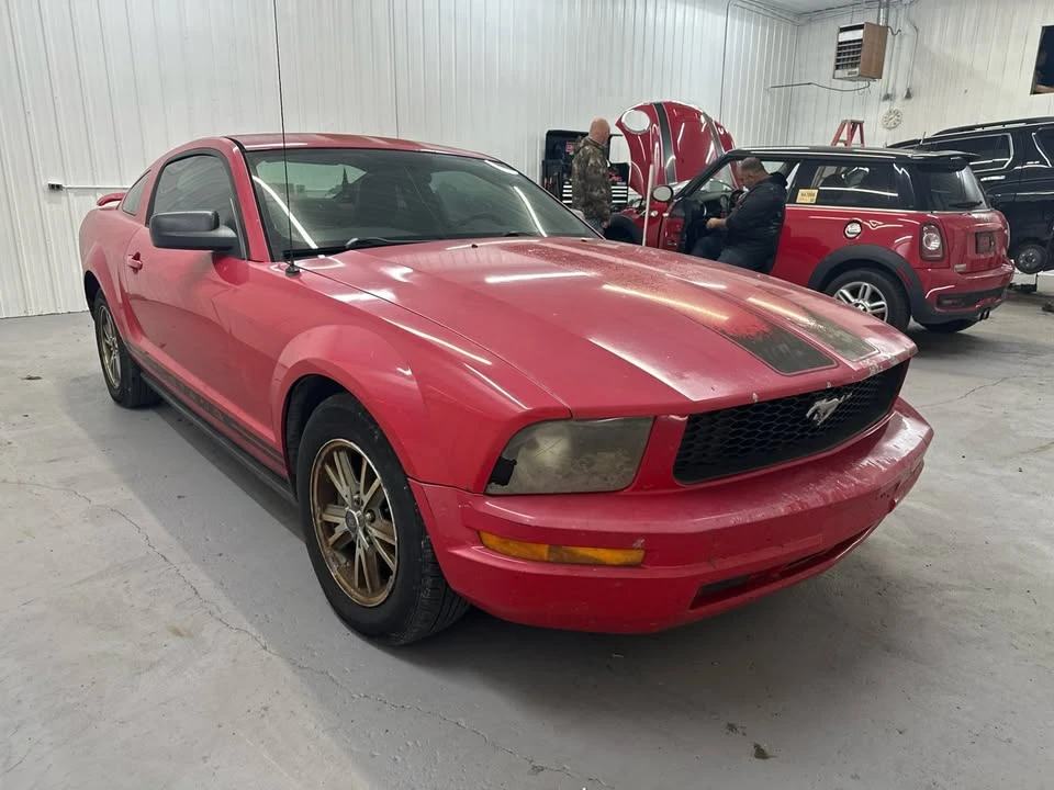 2005 Ford S197 Mustang - Image 9 of 17