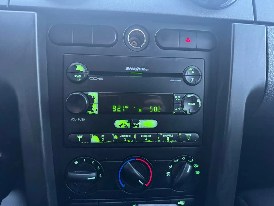 2005 Ford S197 Mustang - Image 10 of 16