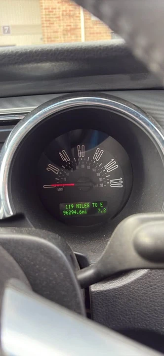 2005 Ford S197 Mustang - Image 2 of 11