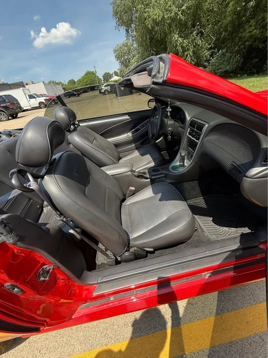 2005 Ford S197 Mustang - Image 11 of 19
