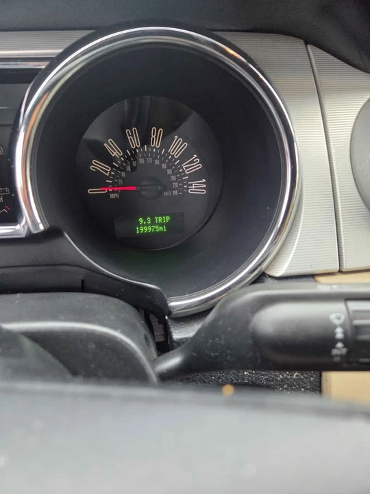 2005 Ford S197 Mustang - Image 11 of 12