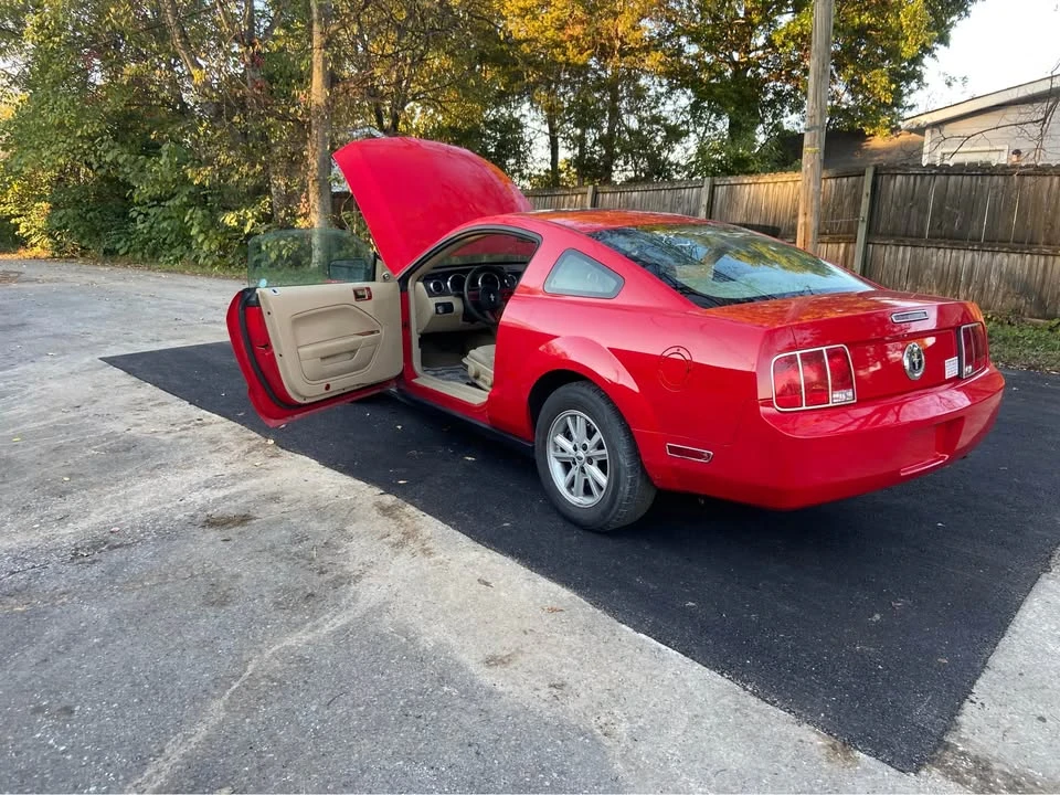 2005 Ford S197 Mustang - Image 7 of 14