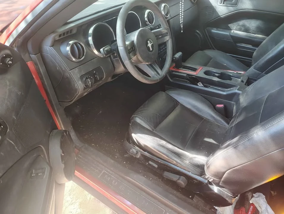 2005 Ford S197 Mustang - Image 2 of 9