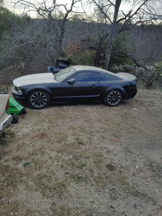 2005 Ford S197 Mustang - Image 2 of 3