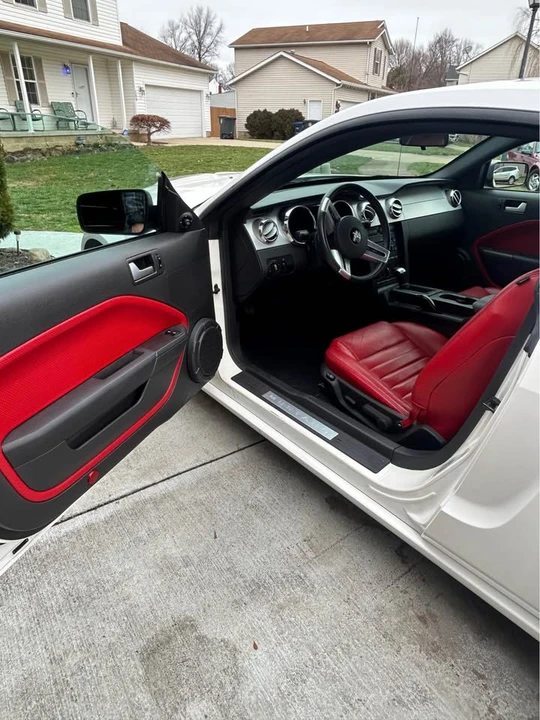 2005 Ford S197 Mustang - Image 11 of 20
