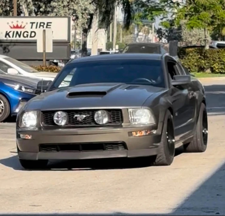 2005 Ford S197 Mustang - Image 8 of 16