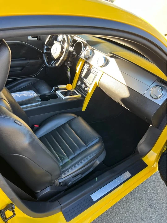 2005 Ford S197 Mustang - Image 11 of 16