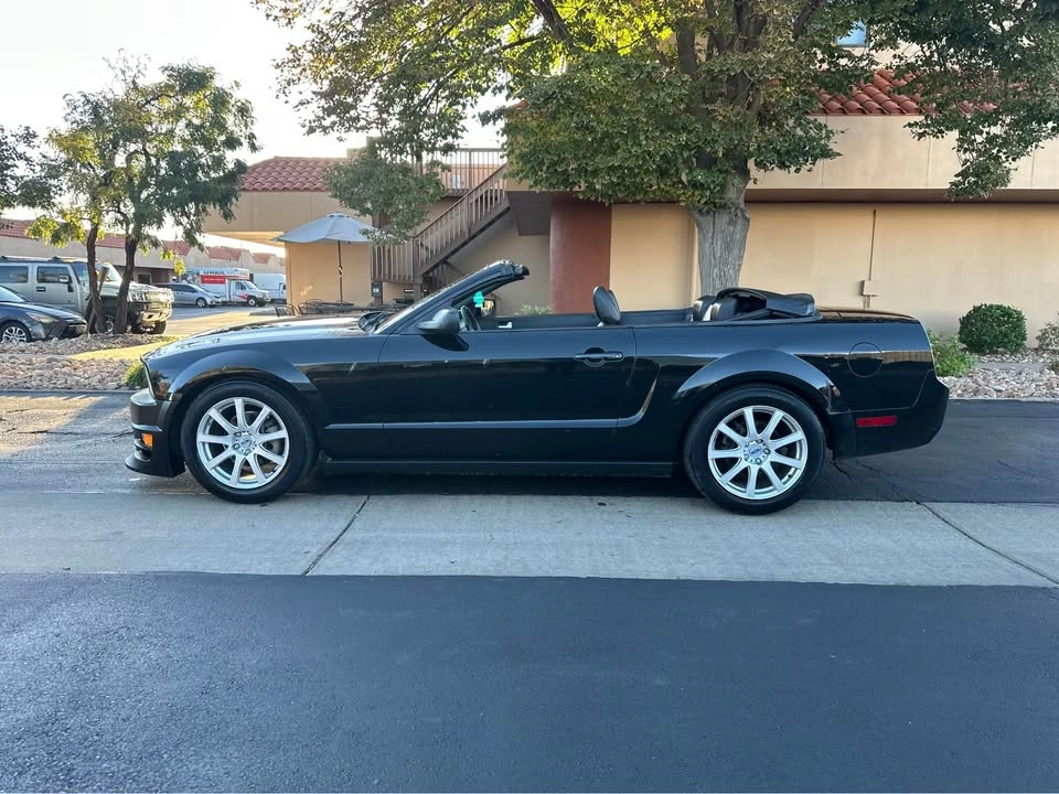 2005 Ford S197 Mustang - Image 2 of 16