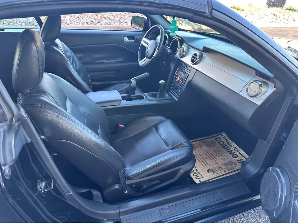 2005 Ford S197 Mustang - Image 13 of 16