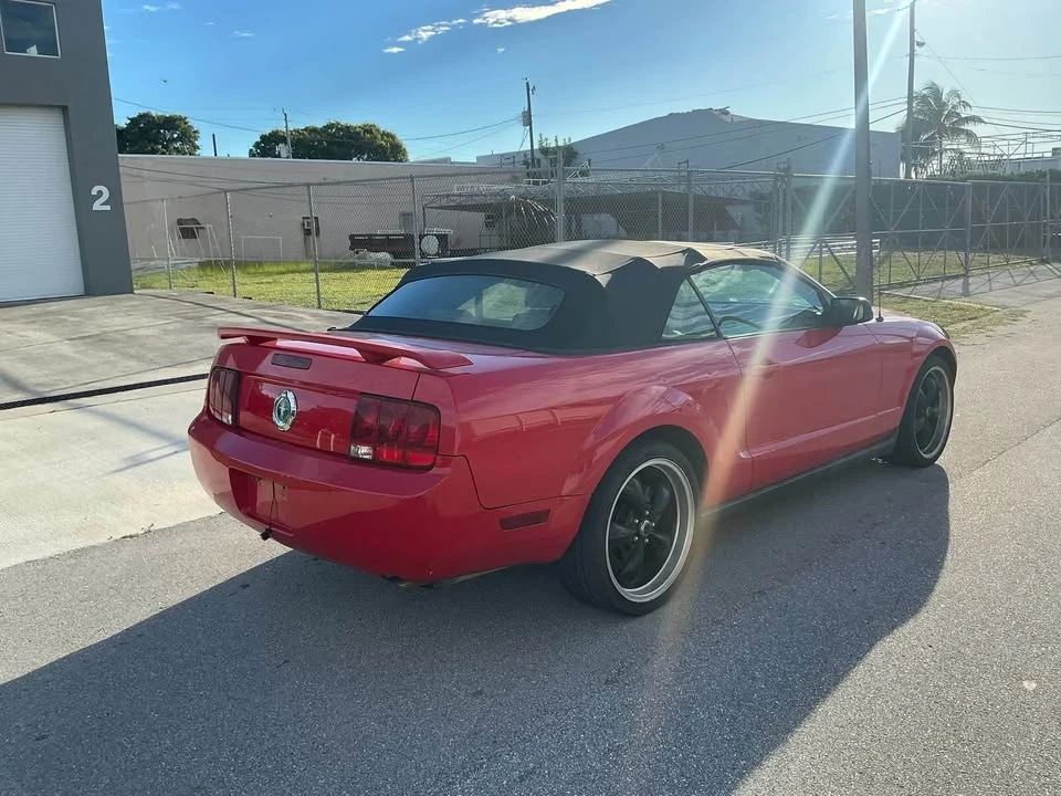 2005 Ford S197 Mustang - Image 4 of 13