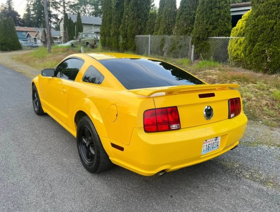 2005 Ford S197 Mustang GT - Image 9 of 11