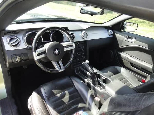 2005 Ford S197 Mustang - Image 2 of 5
