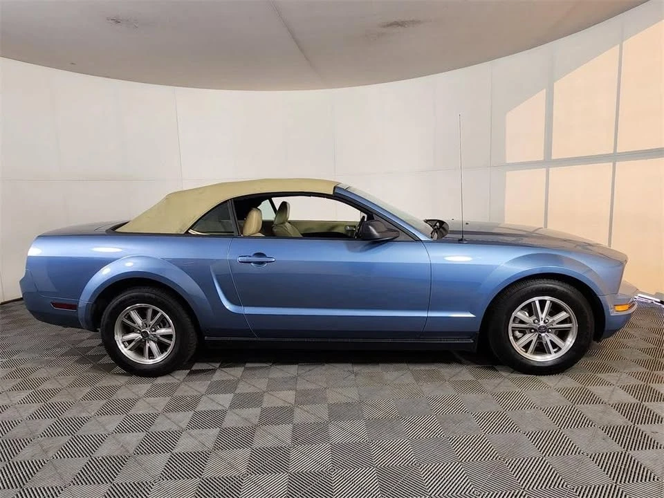 2005 Ford S197 Mustang - Image 8 of 15