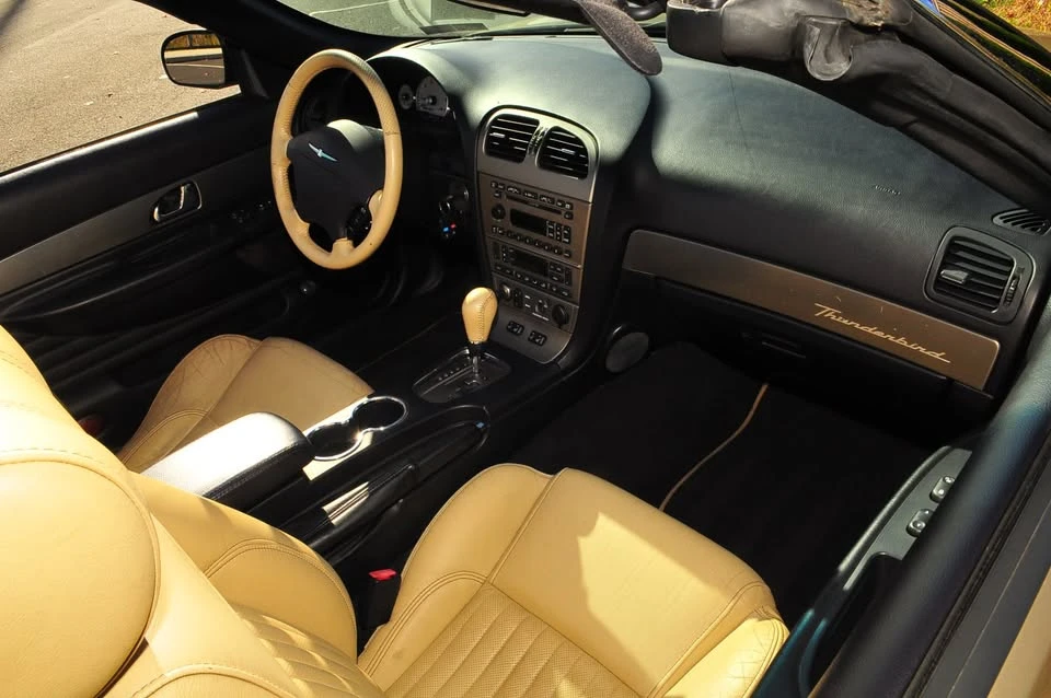 2005 Ford Thunderbird 11th Gen - Image 9 of 17