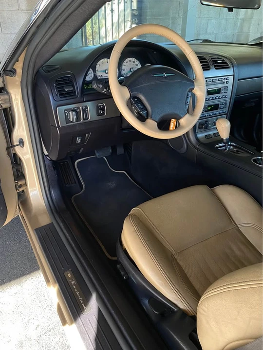 2005 Ford Thunderbird 11th Gen - Image 10 of 20