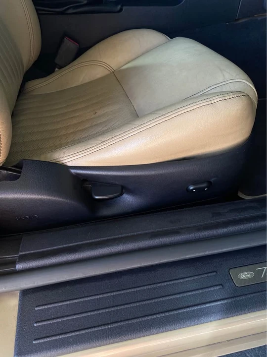 2005 Ford Thunderbird 11th Gen - Image 20 of 20
