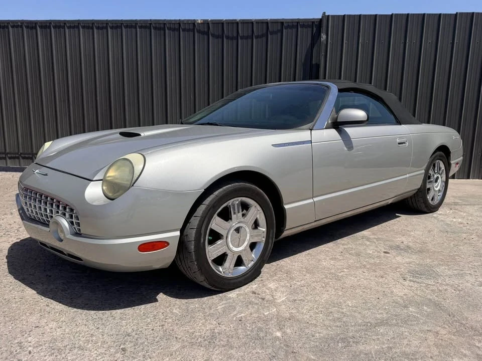 2005 Ford Thunderbird 11th Gen - Image 3 of 8
