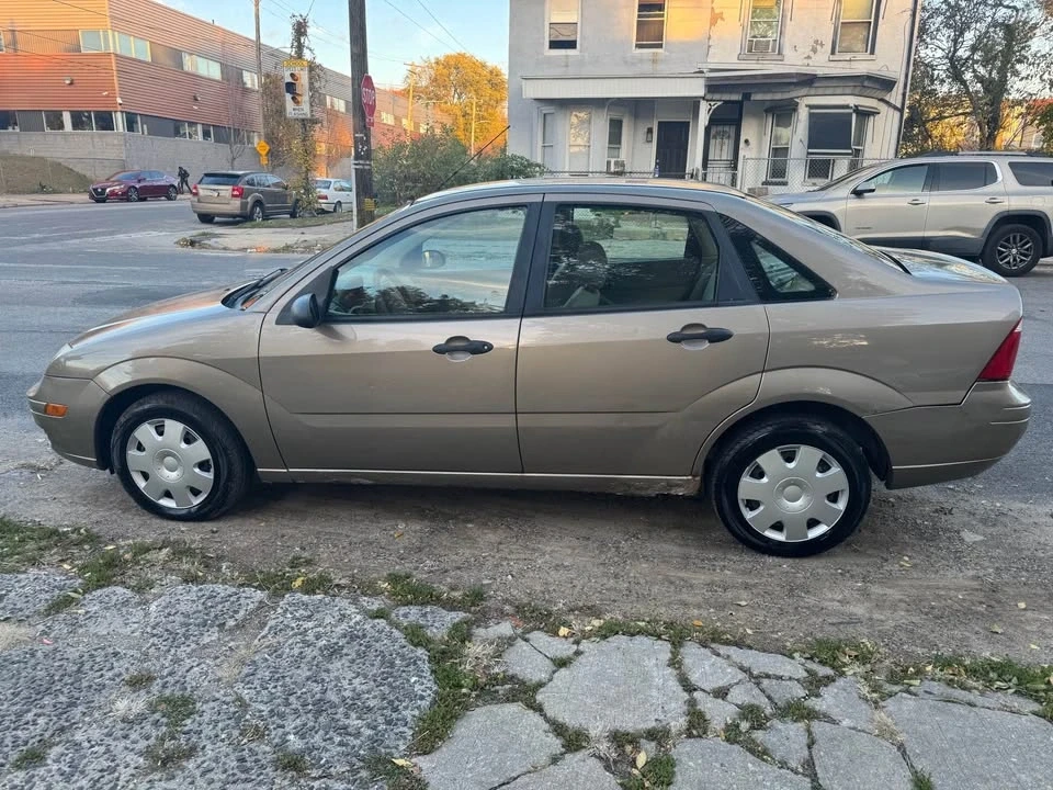 2005 Ford Focus 1st Gen - Image 2 of 8