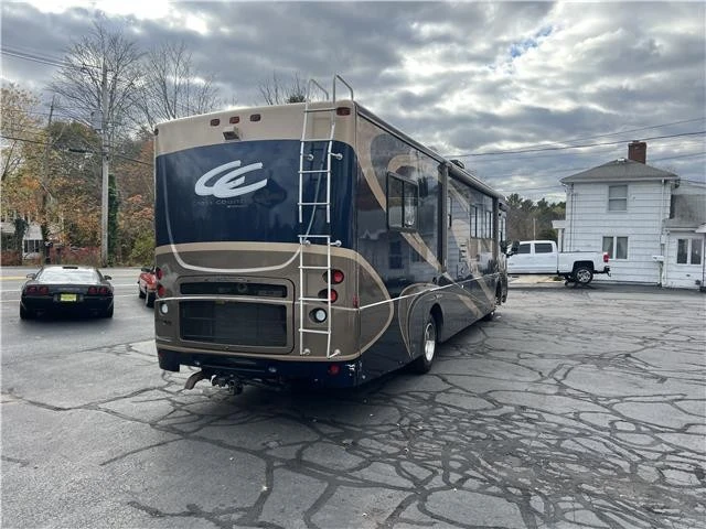 2005 Freightliner - Image 11 of 21