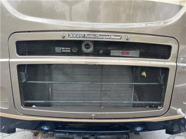 2005 Freightliner - Image 18 of 21