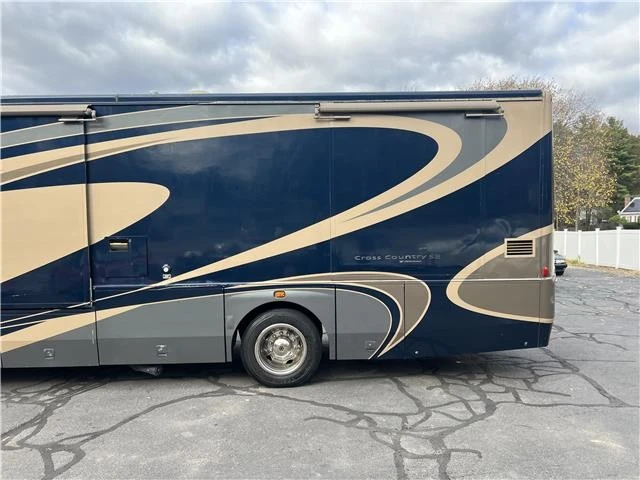 2005 Freightliner - Image 7 of 21