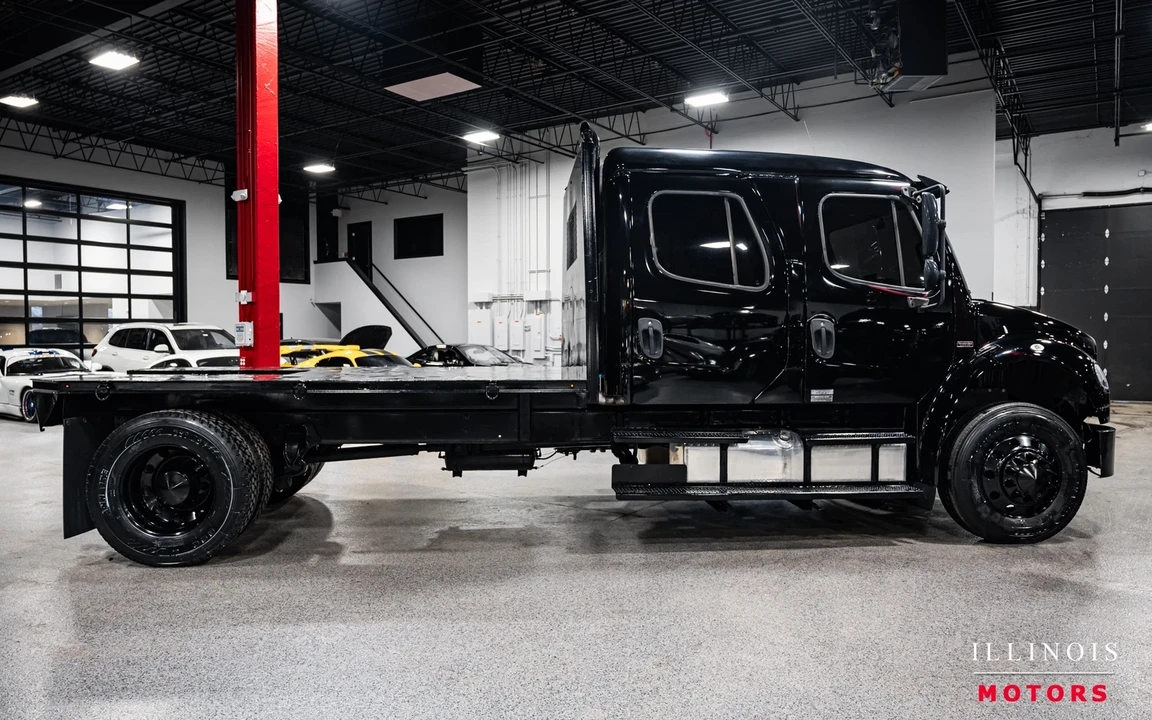 2005 Freightliner - Image 6 of 21