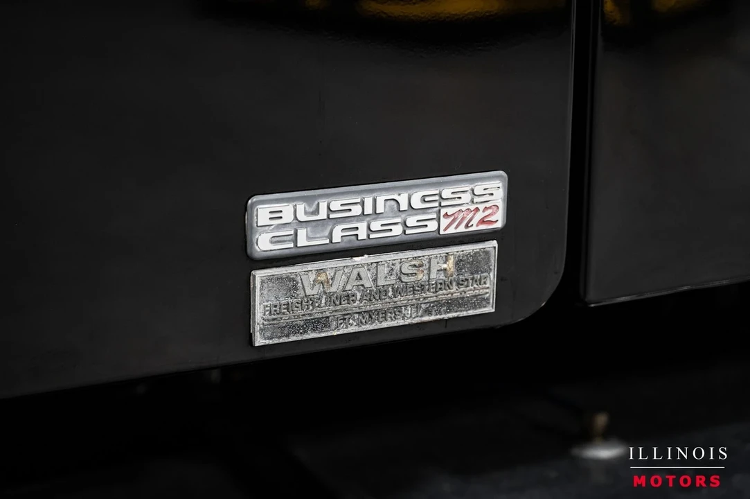 2005 Freightliner - Image 11 of 21