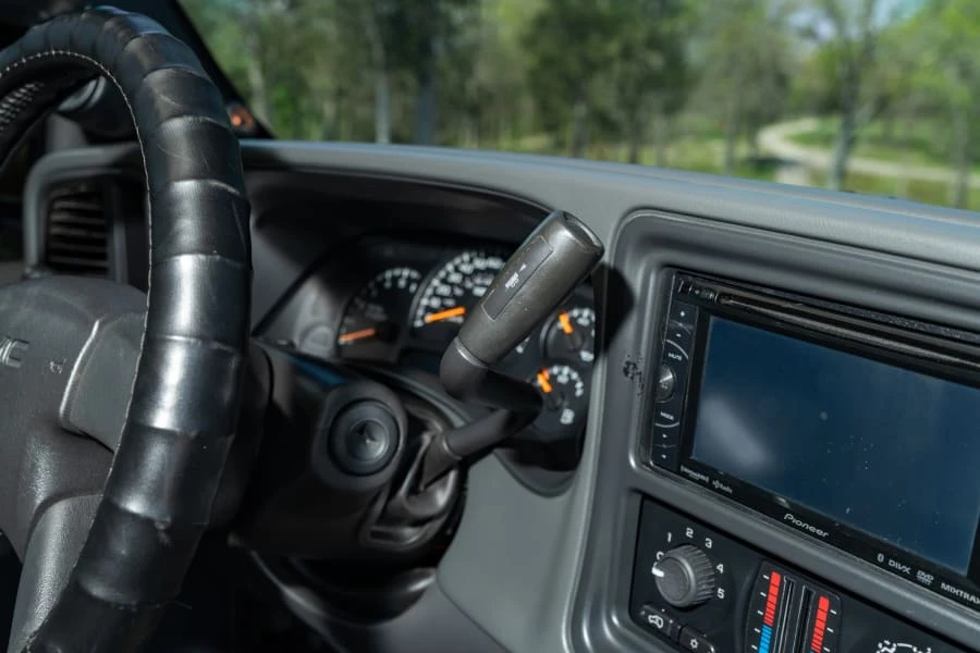 2005 GMC Sierra 2nd Gen - Image 25 of 29