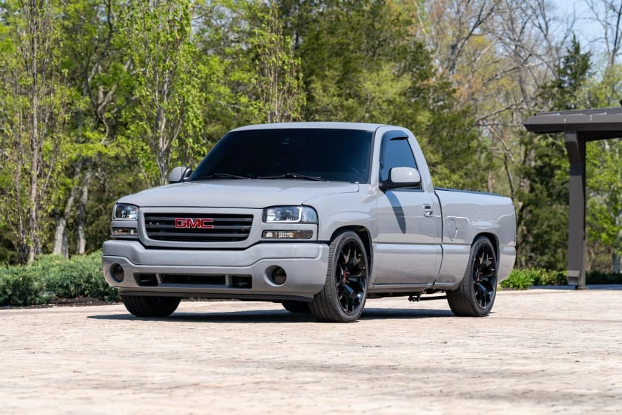 2005 GMC Sierra 2nd Gen - Image 18 of 29