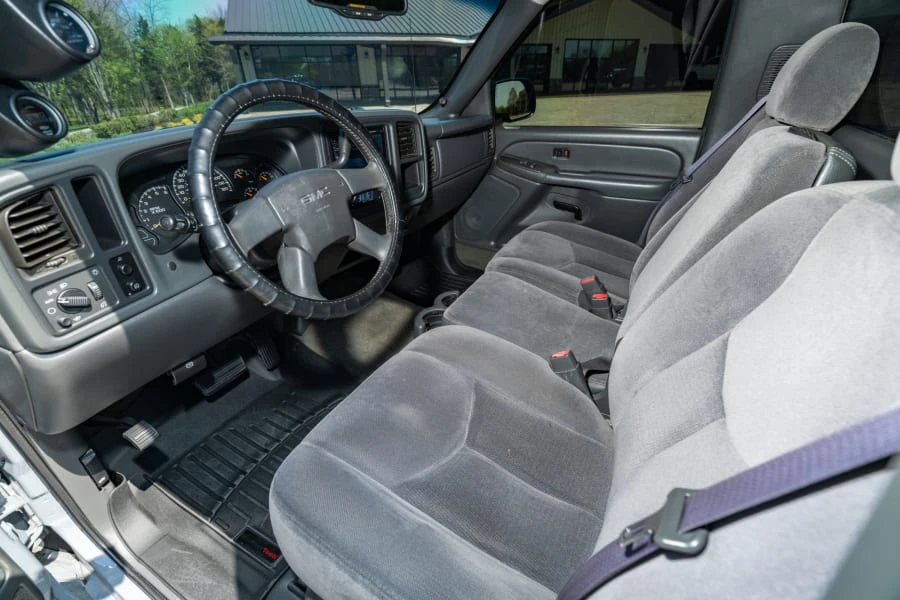 2005 GMC Sierra 2nd Gen - Image 23 of 29