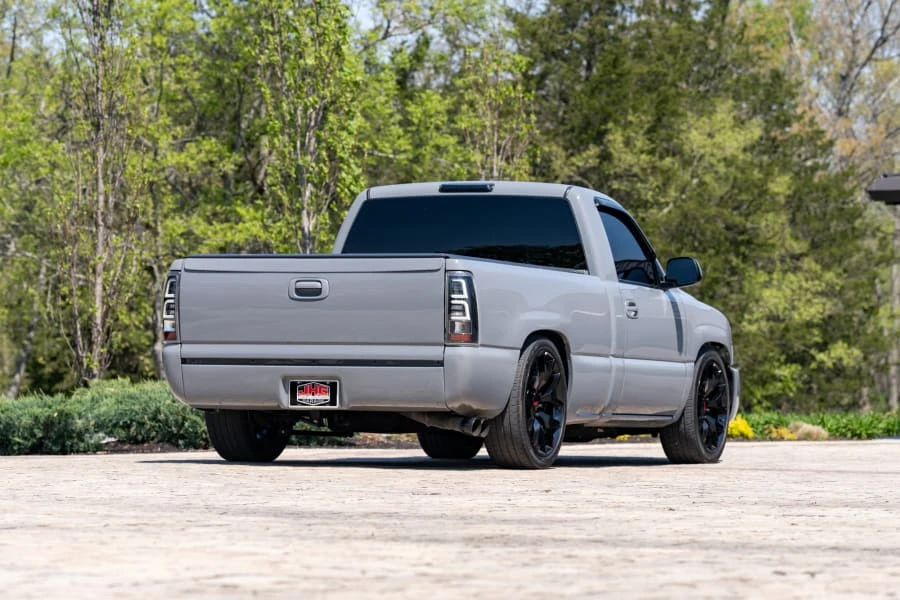 2005 GMC Sierra 2nd Gen - Image 3 of 29