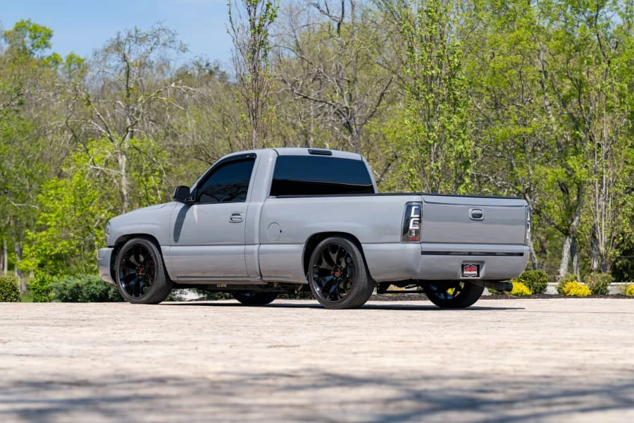 2005 GMC Sierra 2nd Gen - Image 19 of 29